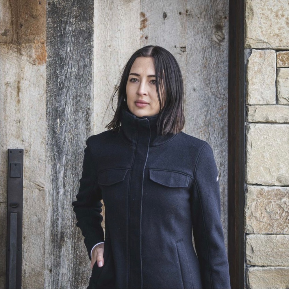 NWOT KJUS Women's Raylyn Warm Shirt Black Wool Size Medium